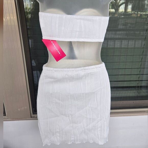 SHEIN Two Piece Twist Front Asymmetrical Hem Crop Tube Top & Bodycon Skirt Sz S - Picture 7 of 7